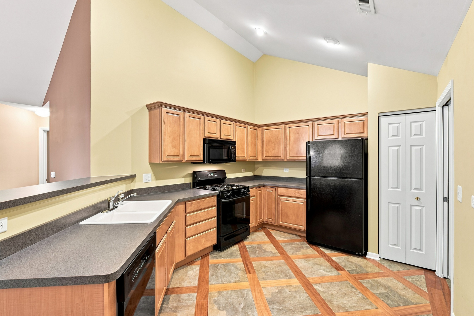 3335 Timbers Edge Circle Property Photo 8