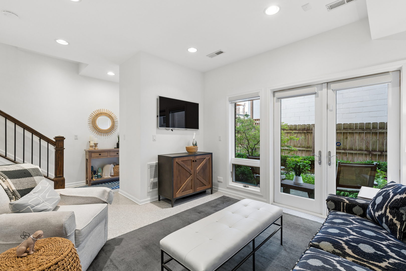 1738 W Diversey Parkway 3 Property Photo 2