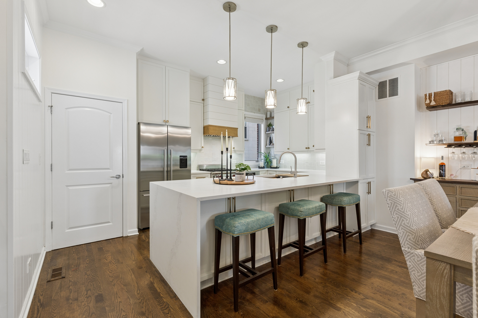 1738 W Diversey Parkway 3 Property Photo 6