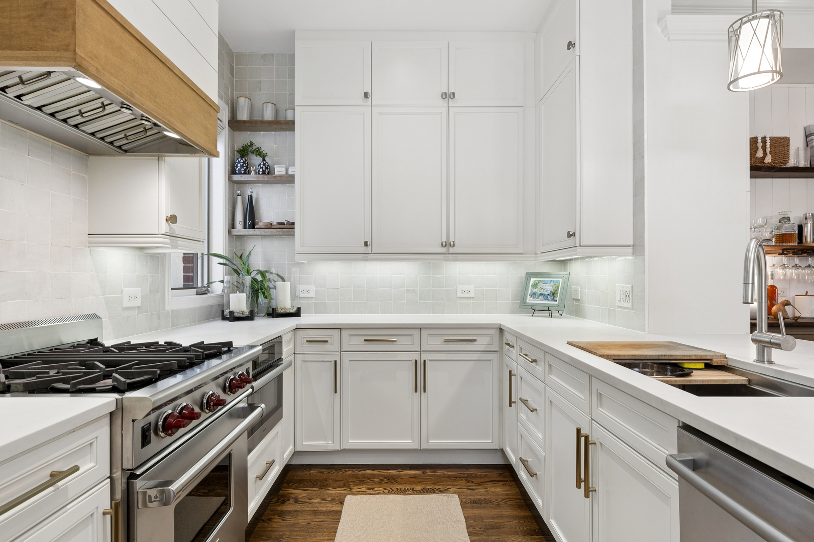 1738 W Diversey Parkway 3 Property Photo 8