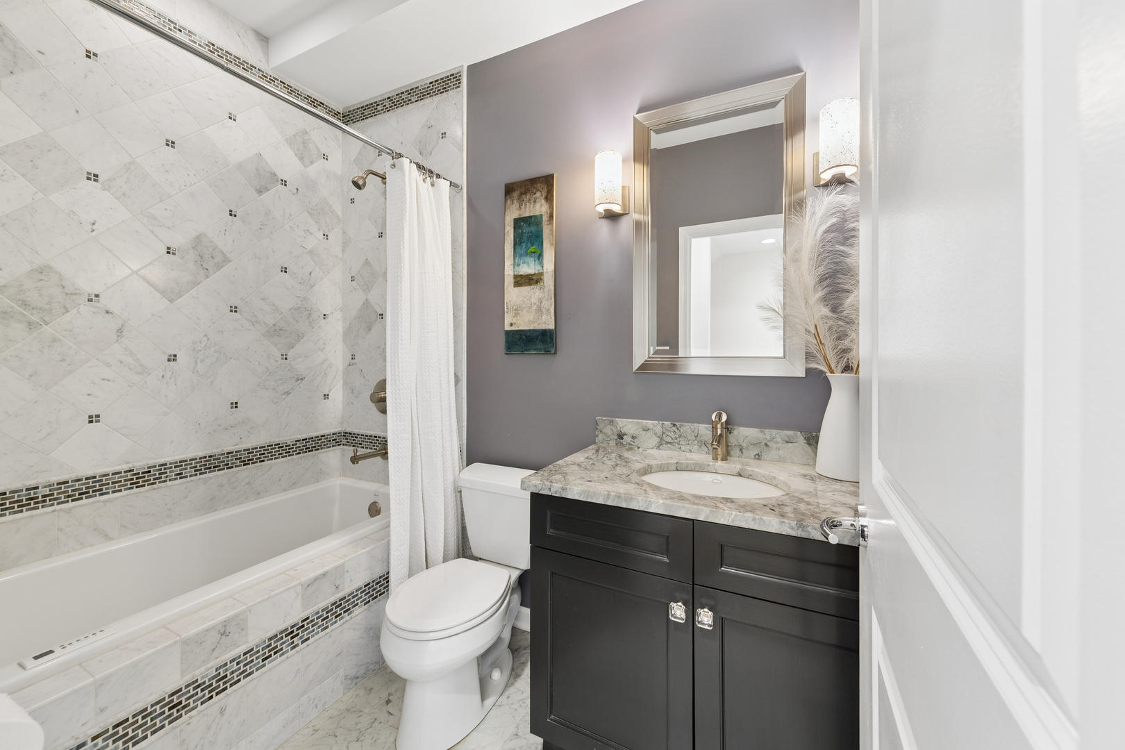 1738 W Diversey Parkway 3 Property Photo 23