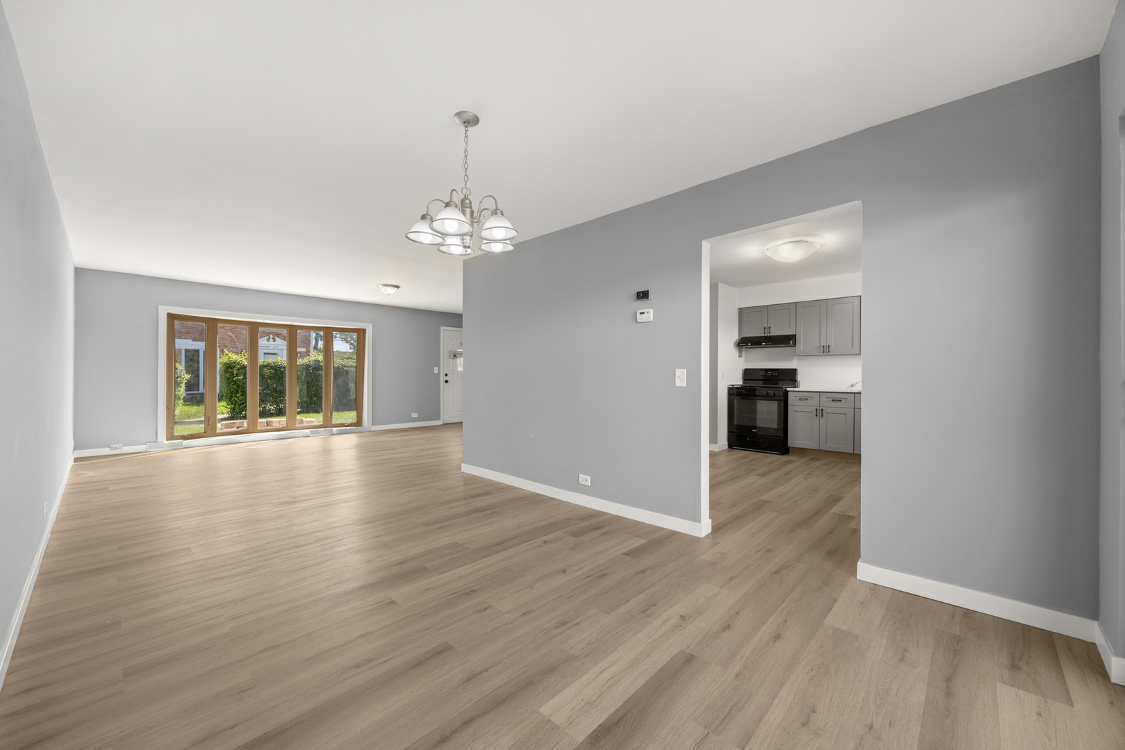 8812 Dee Road A Property Photo 6
