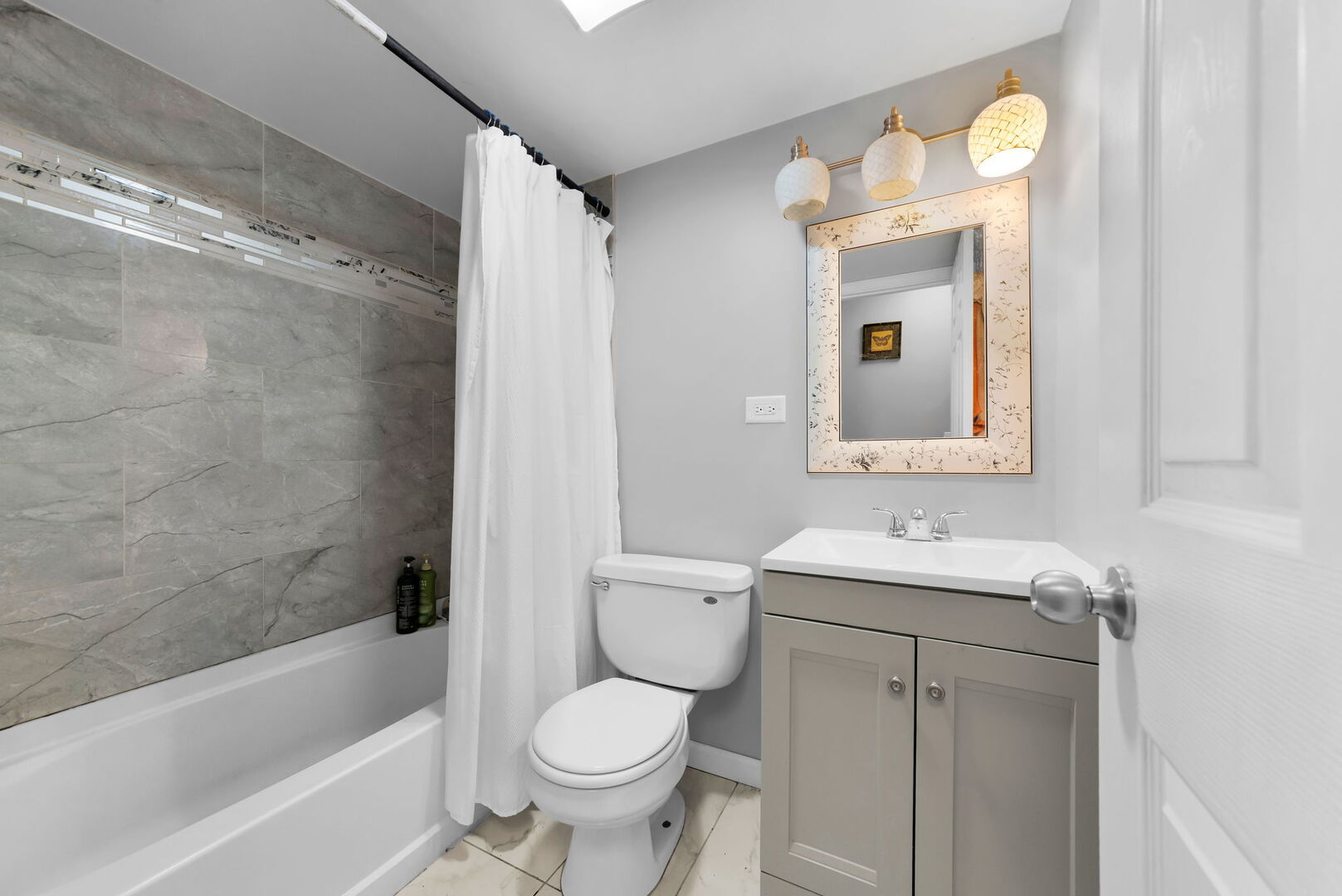 743 E Fullerton Avenue 112 Property Photo 8