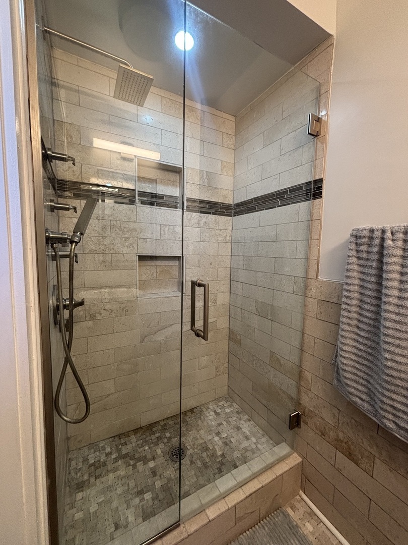 5555 S Everett Avenue B3-4 Property Photo 13