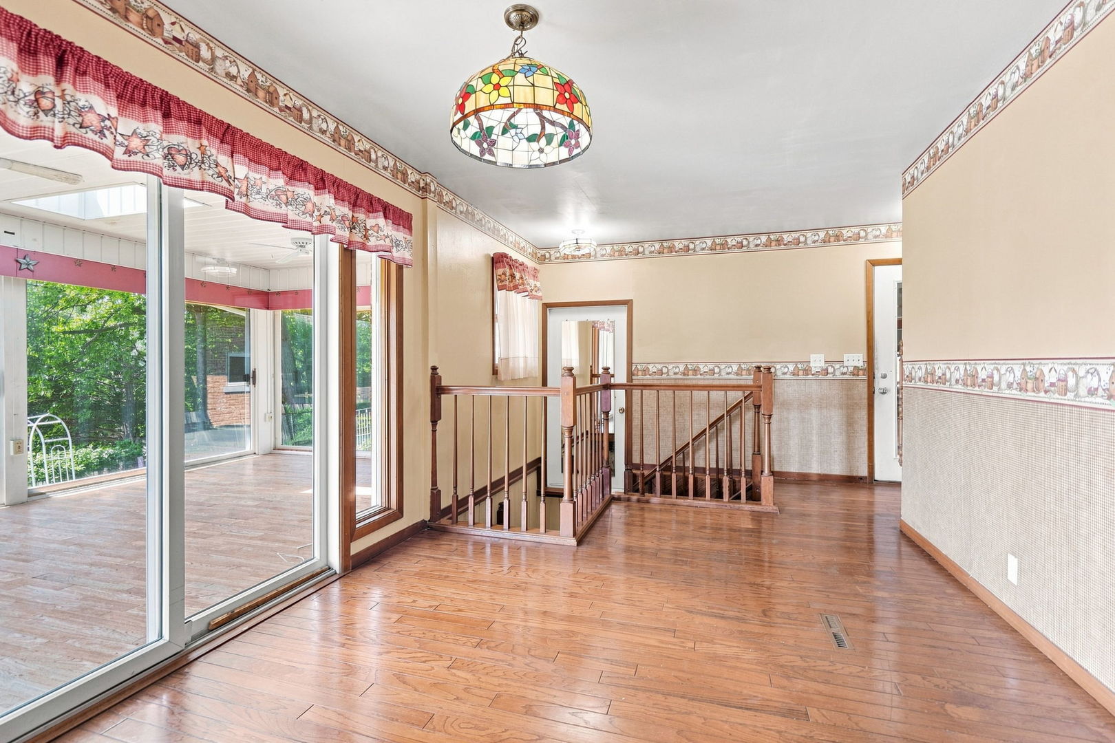 610 Climer Street Property Photo 4
