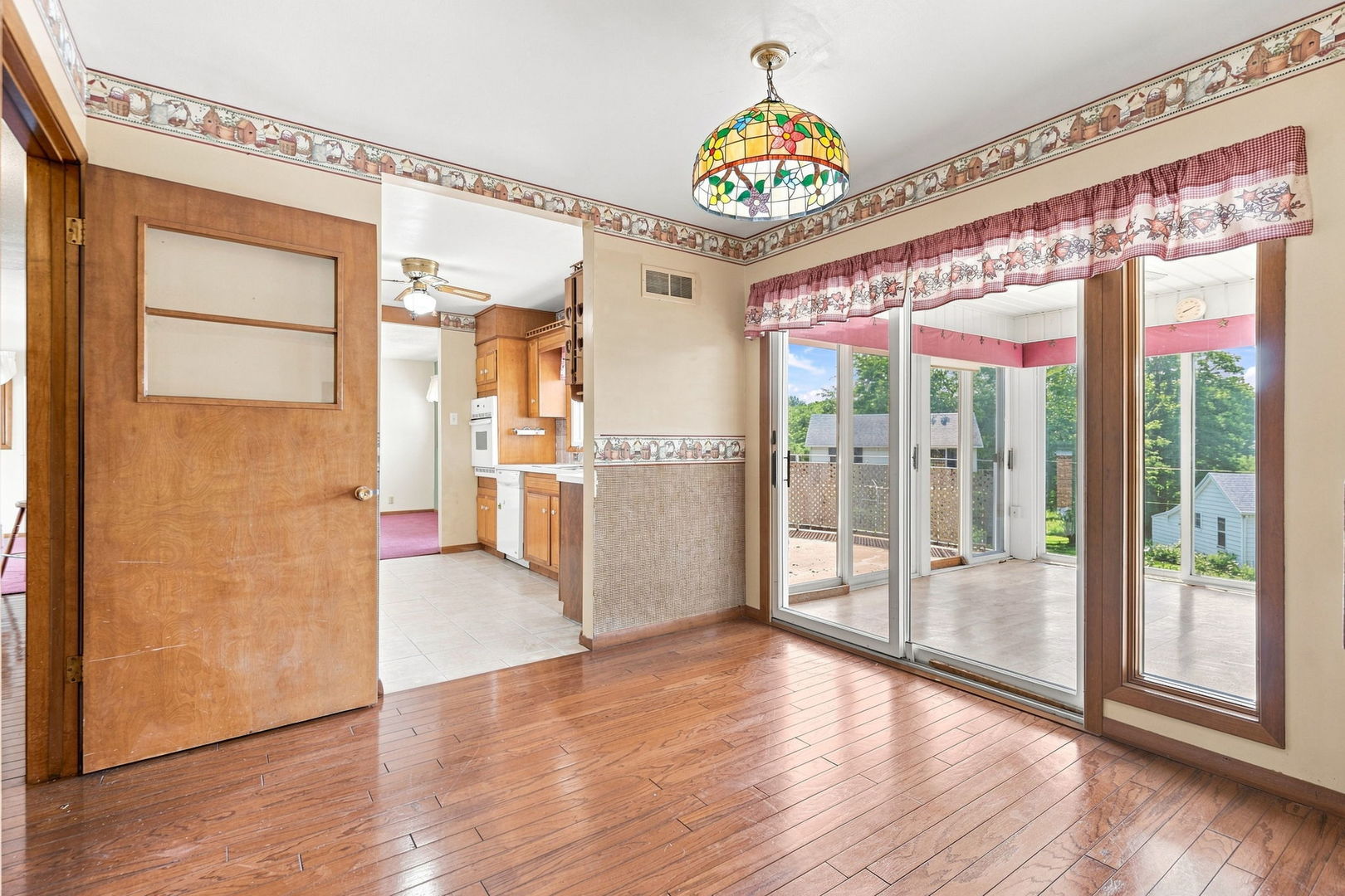 610 Climer Street Property Photo 6