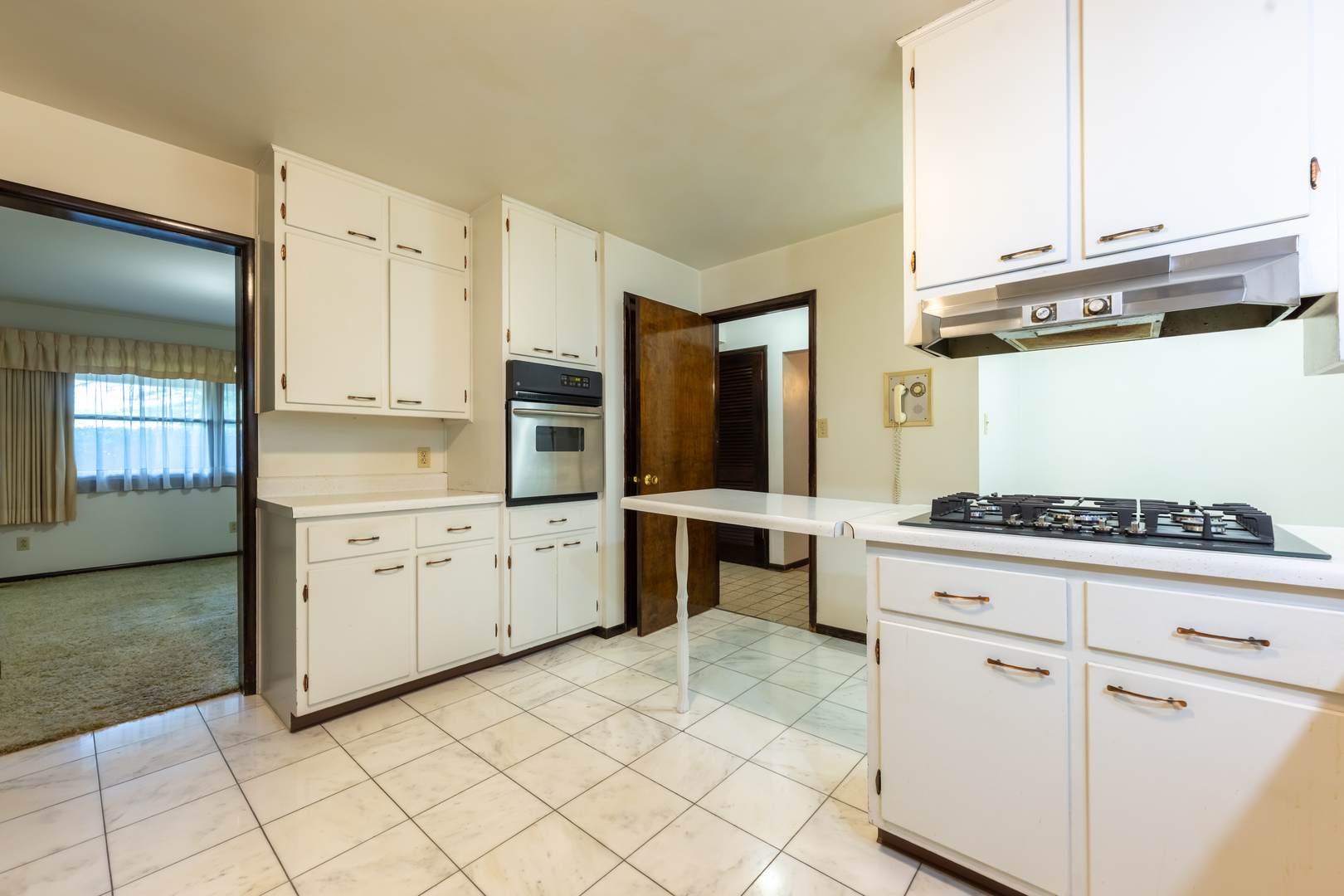 801 Oakcrest Drive Property Photo 16