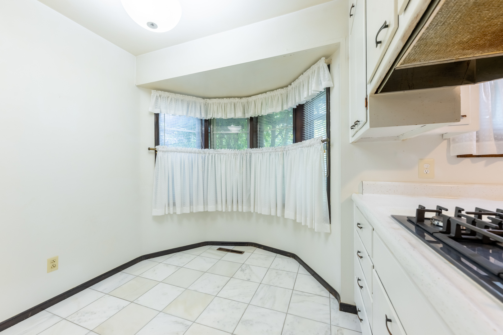801 Oakcrest Drive Property Photo 17