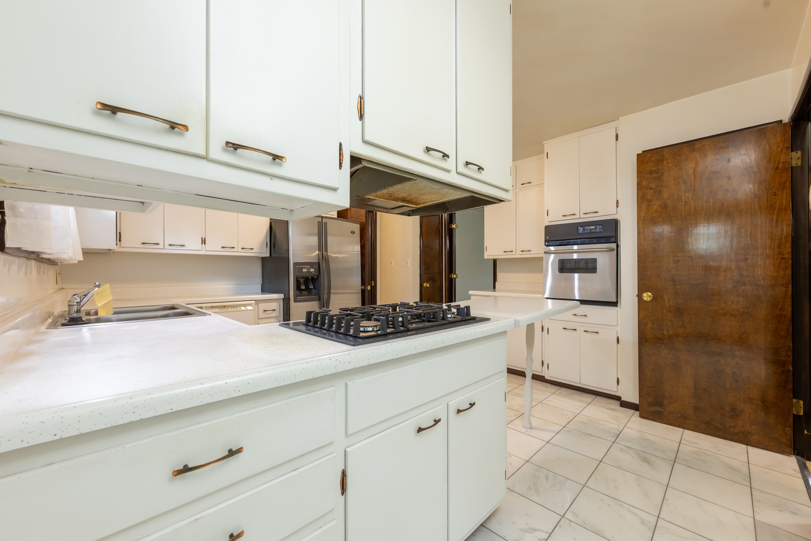 801 Oakcrest Drive Property Photo 18