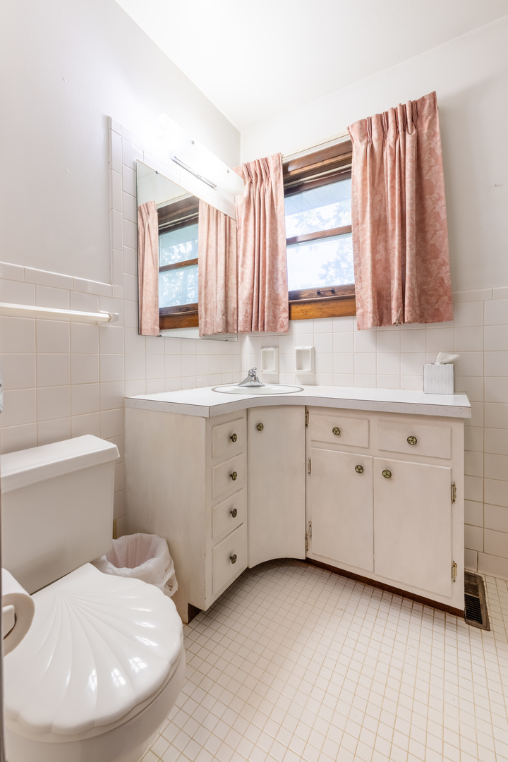 801 Oakcrest Drive Property Photo 34