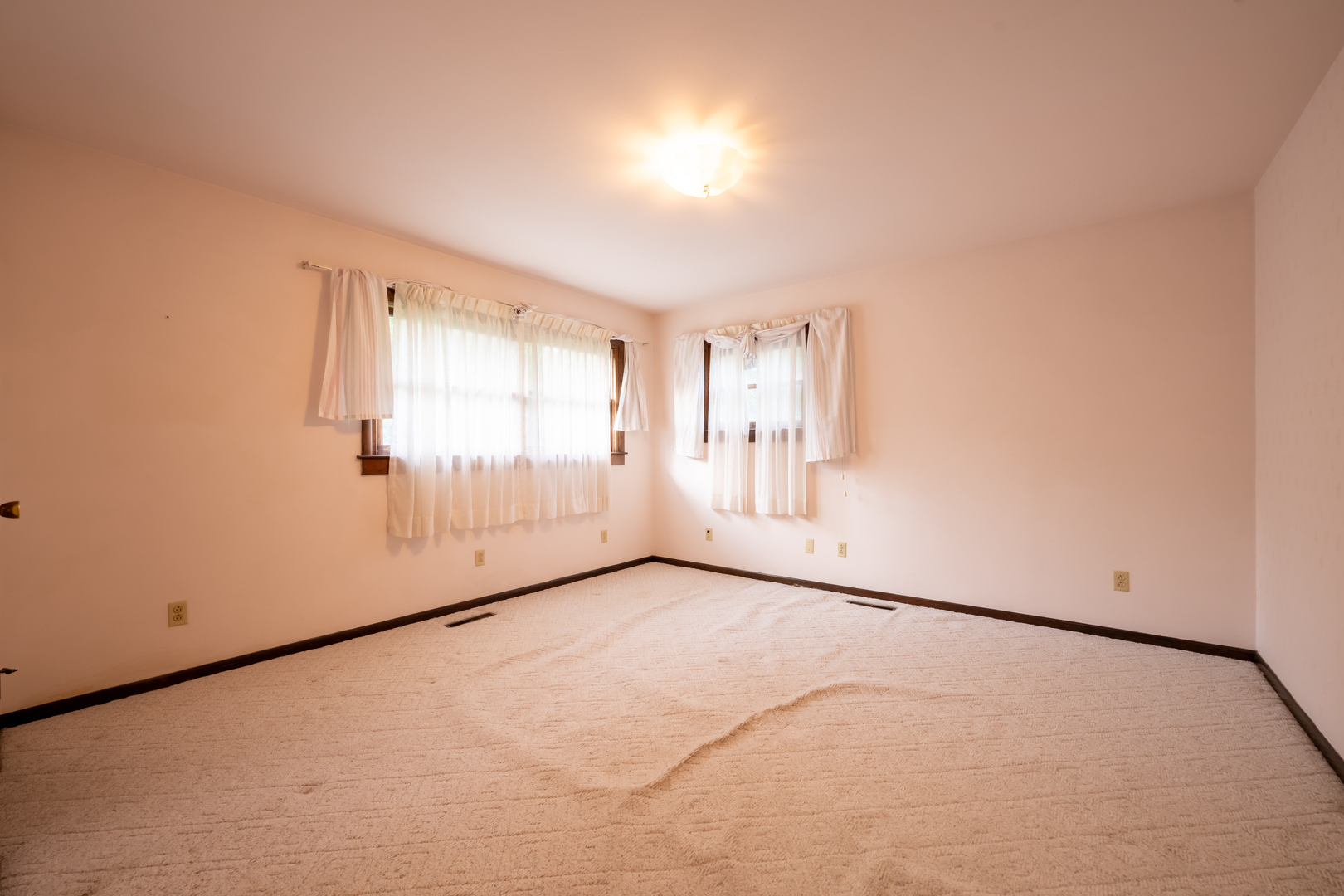 801 Oakcrest Drive Property Photo 38