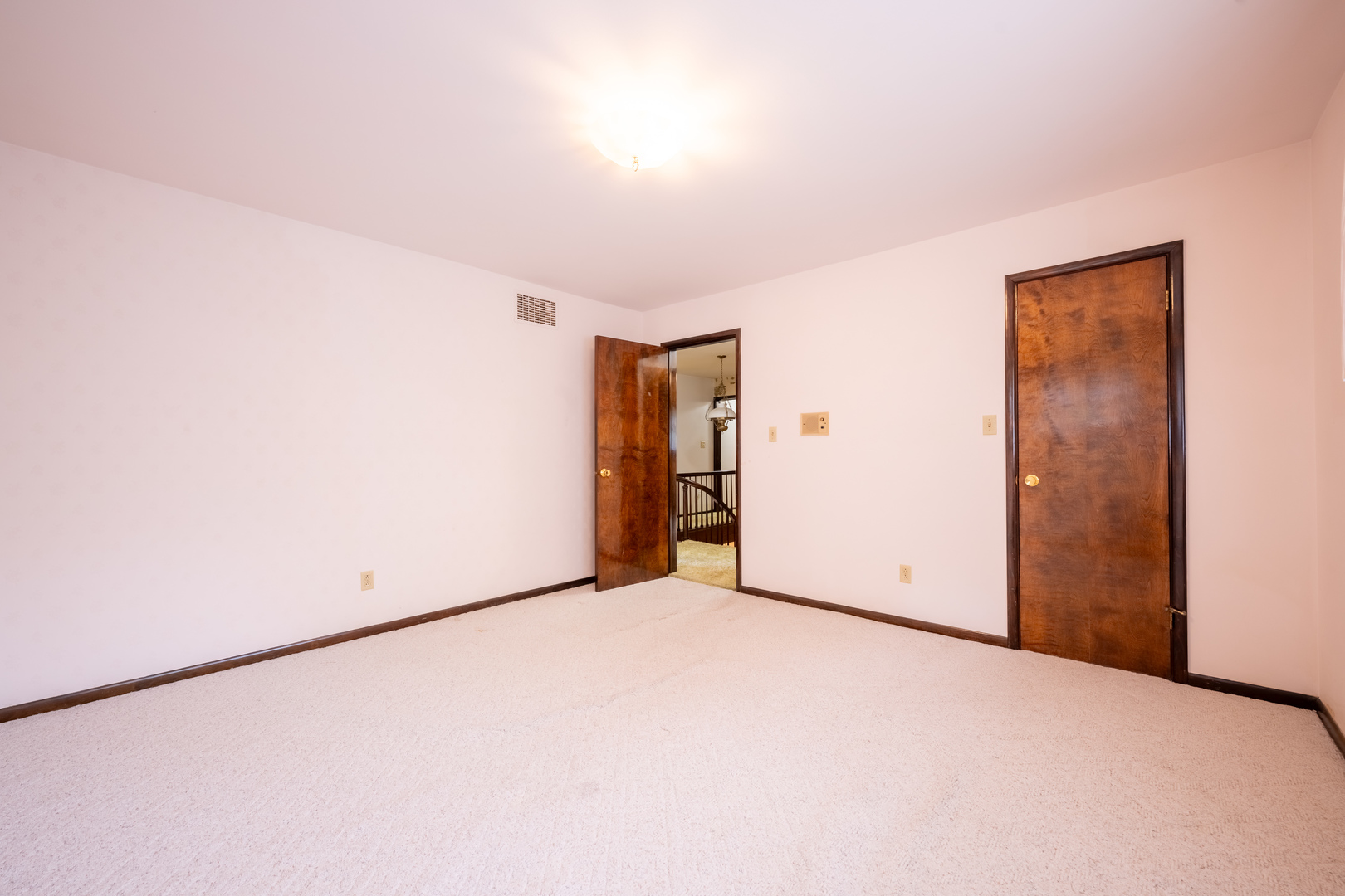 801 Oakcrest Drive Property Photo 39