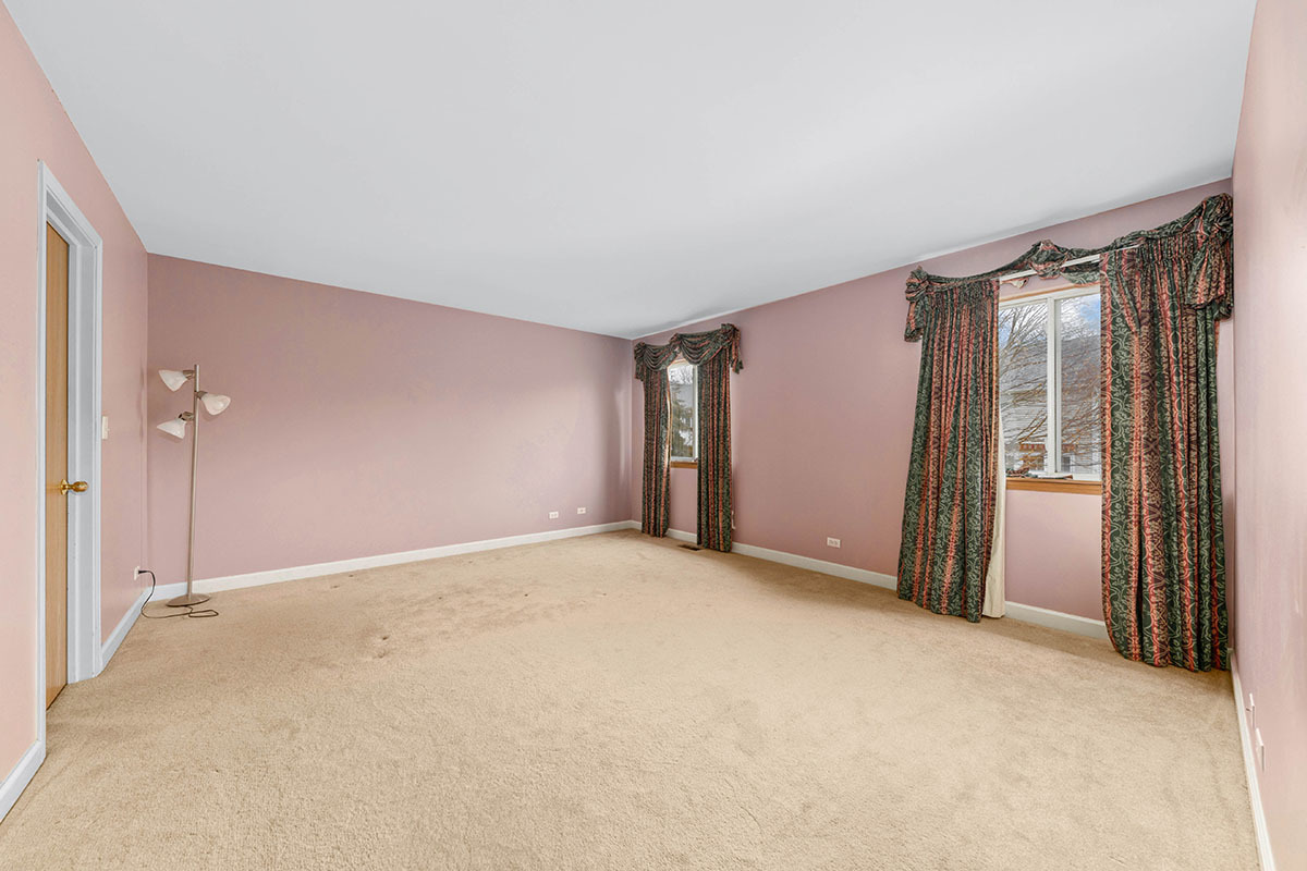 3202 Whitney Road Property Photo 13
