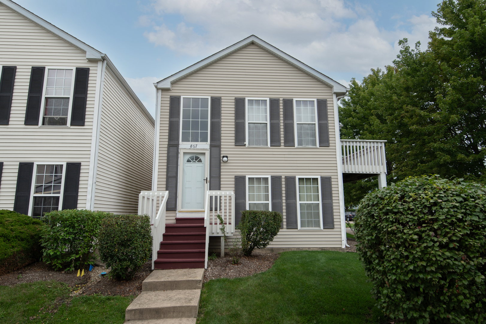 867 Symphony Drive Property Photo 3