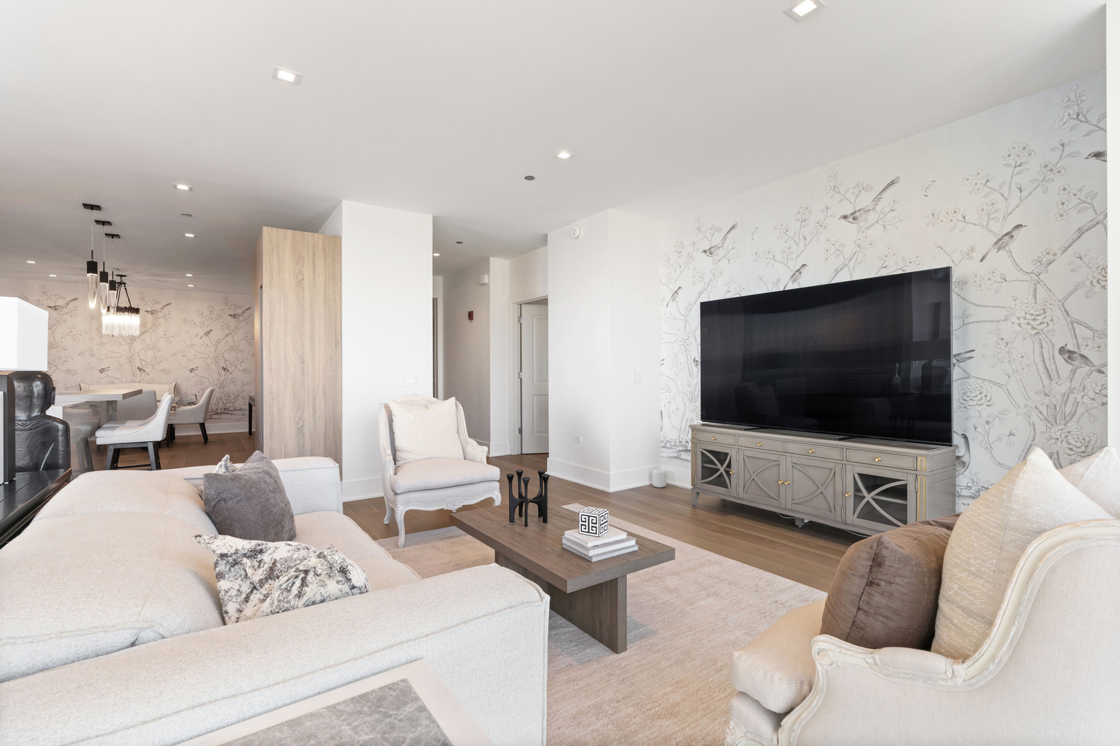 363 E Wacker Drive 2106 Property Photo 5