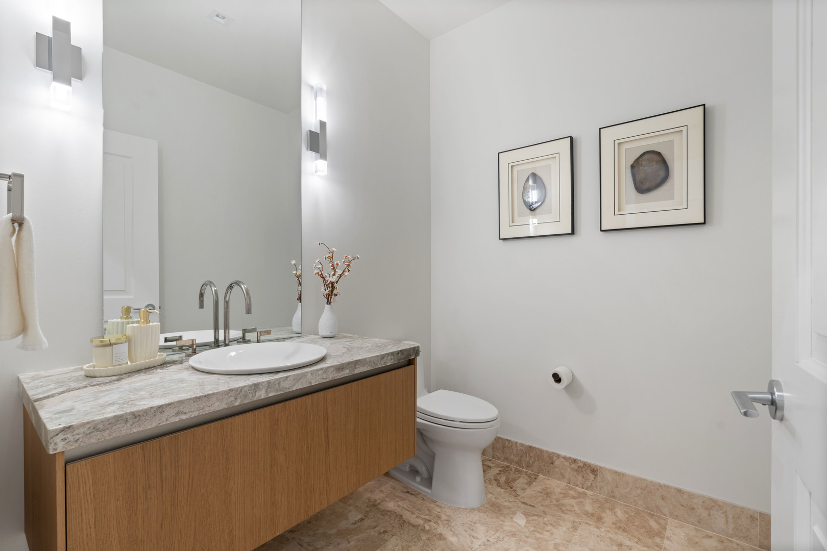 363 E Wacker Drive 2106 Property Photo 27