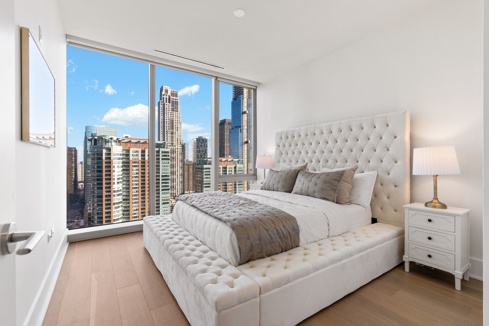 363 E Wacker Drive 2106 Property Photo 28