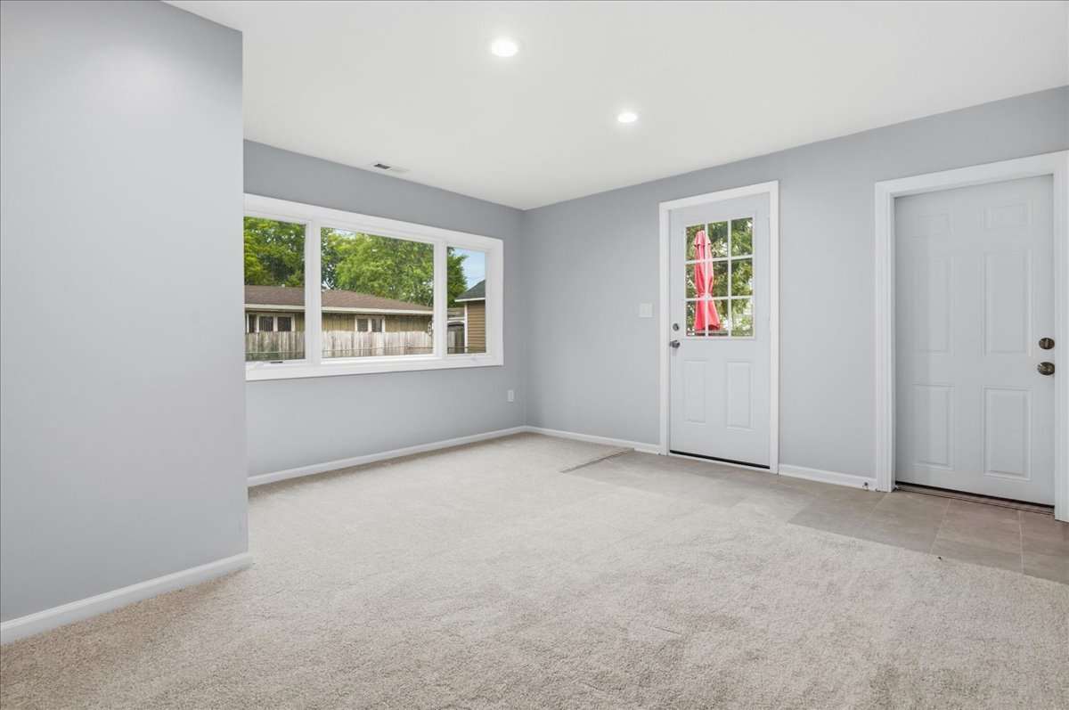 176 Lakeshore Drive Property Photo 18