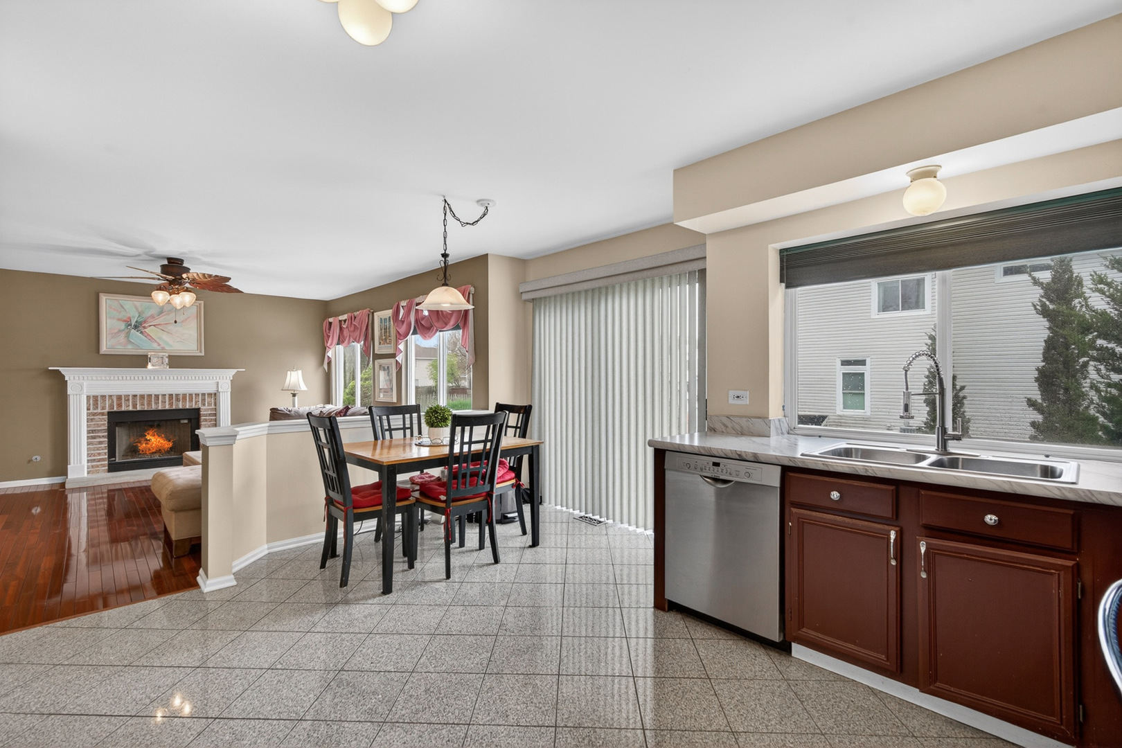 320 Starwood Pass Property Photo 5
