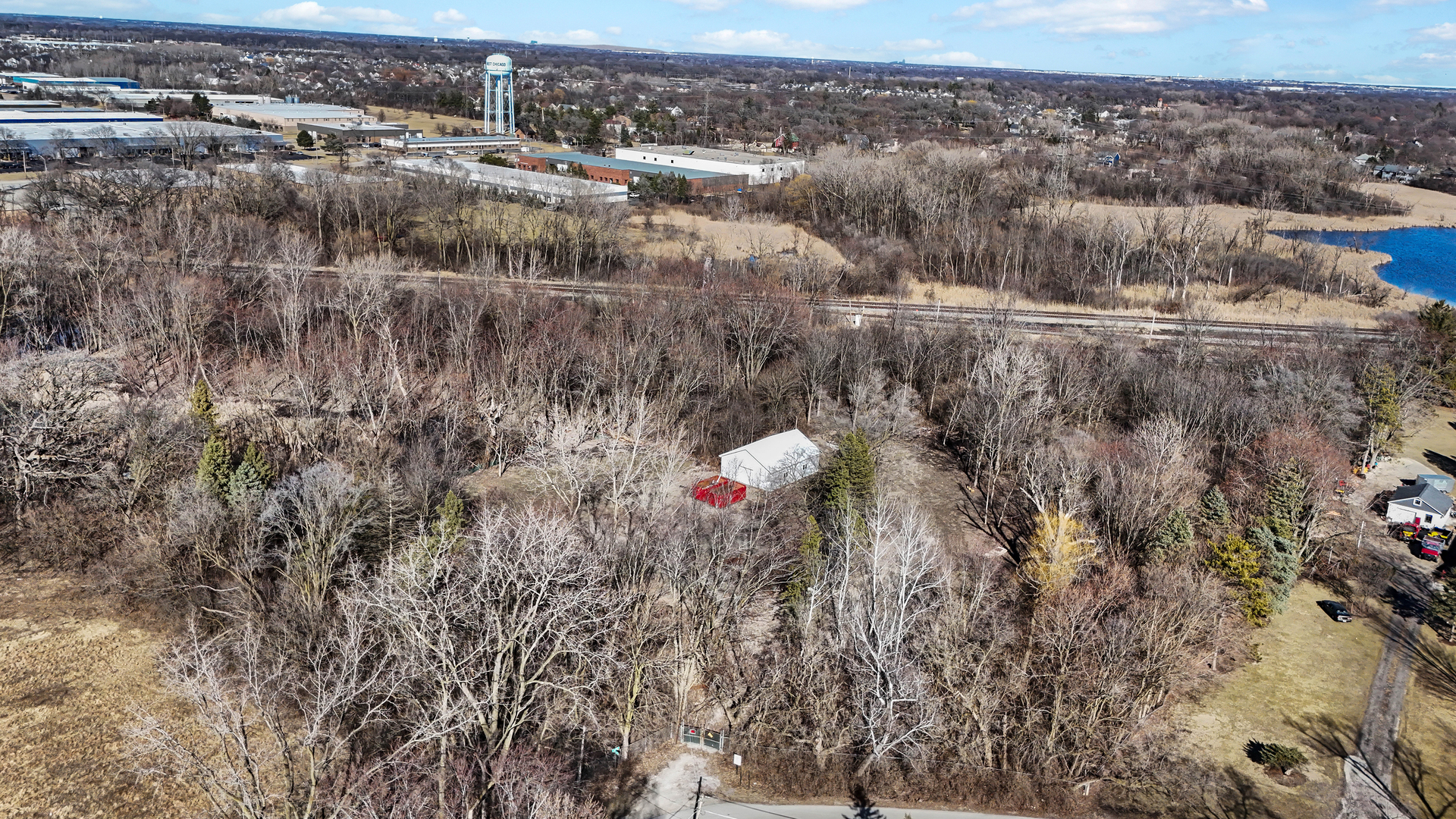 30w680 Lee Road Property Photo 4