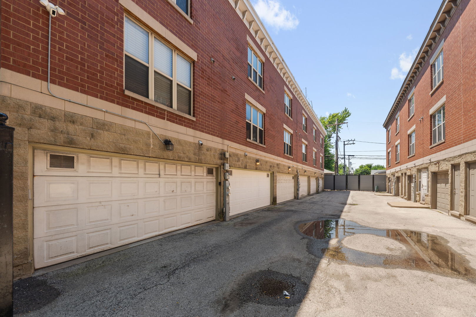 712 S Western Avenue A Property Photo 17