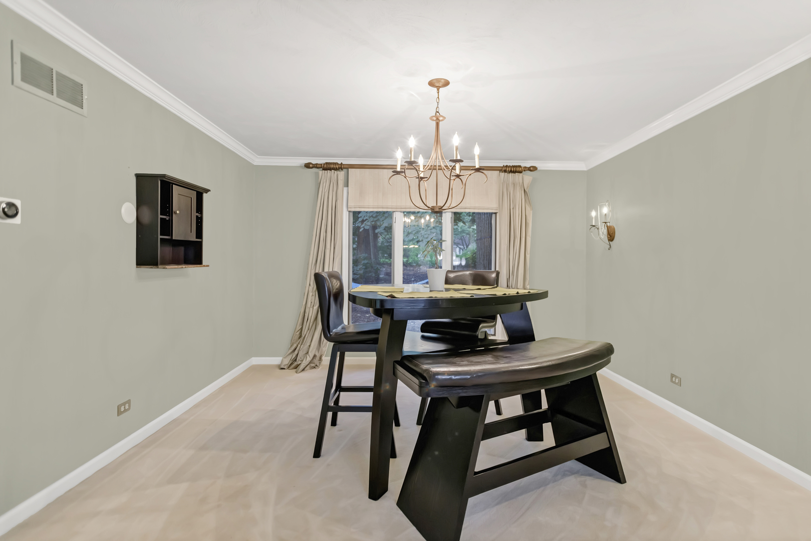 985 Chapel Court Property Photo 7
