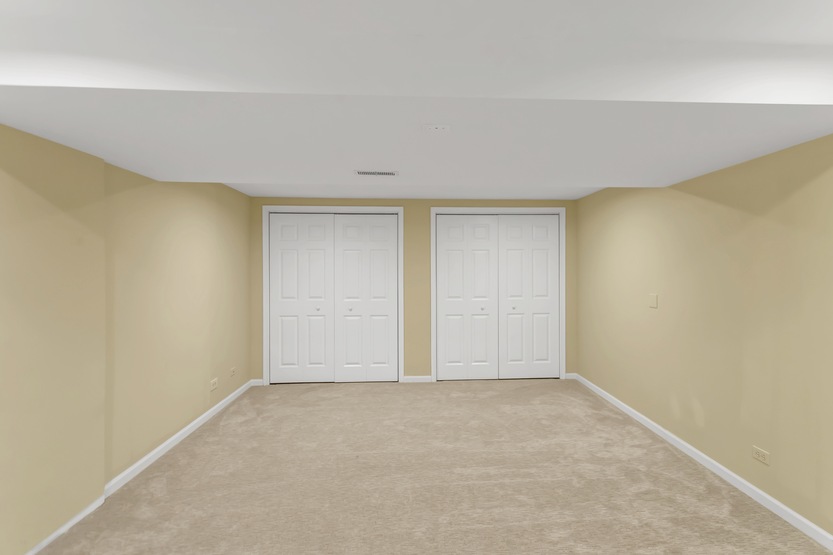 985 Chapel Court Property Photo 35