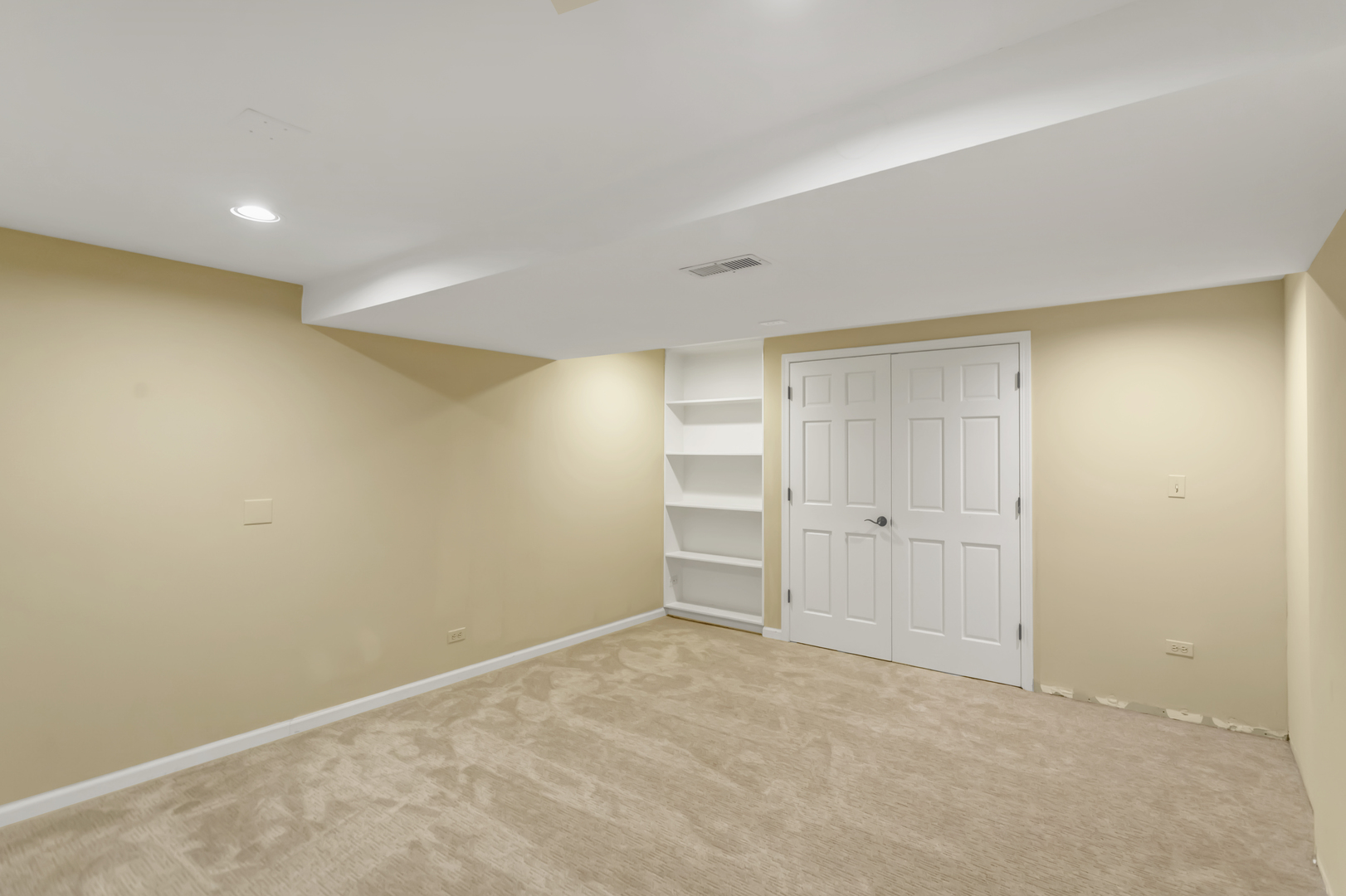985 Chapel Court Property Photo 36