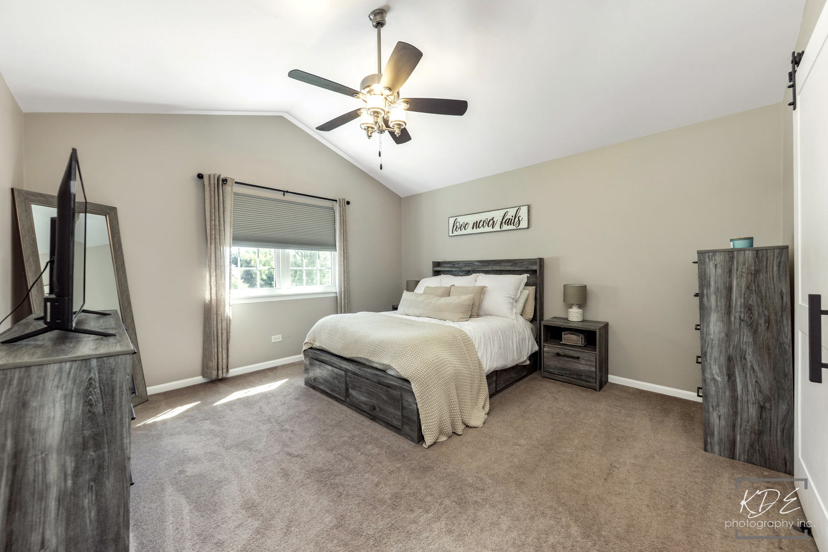 2111 Victoria Lakes Drive Property Photo 12