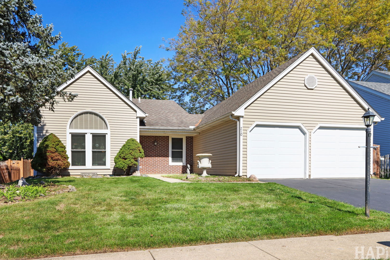 210 W Streamwood Boulevard Property Photo 1