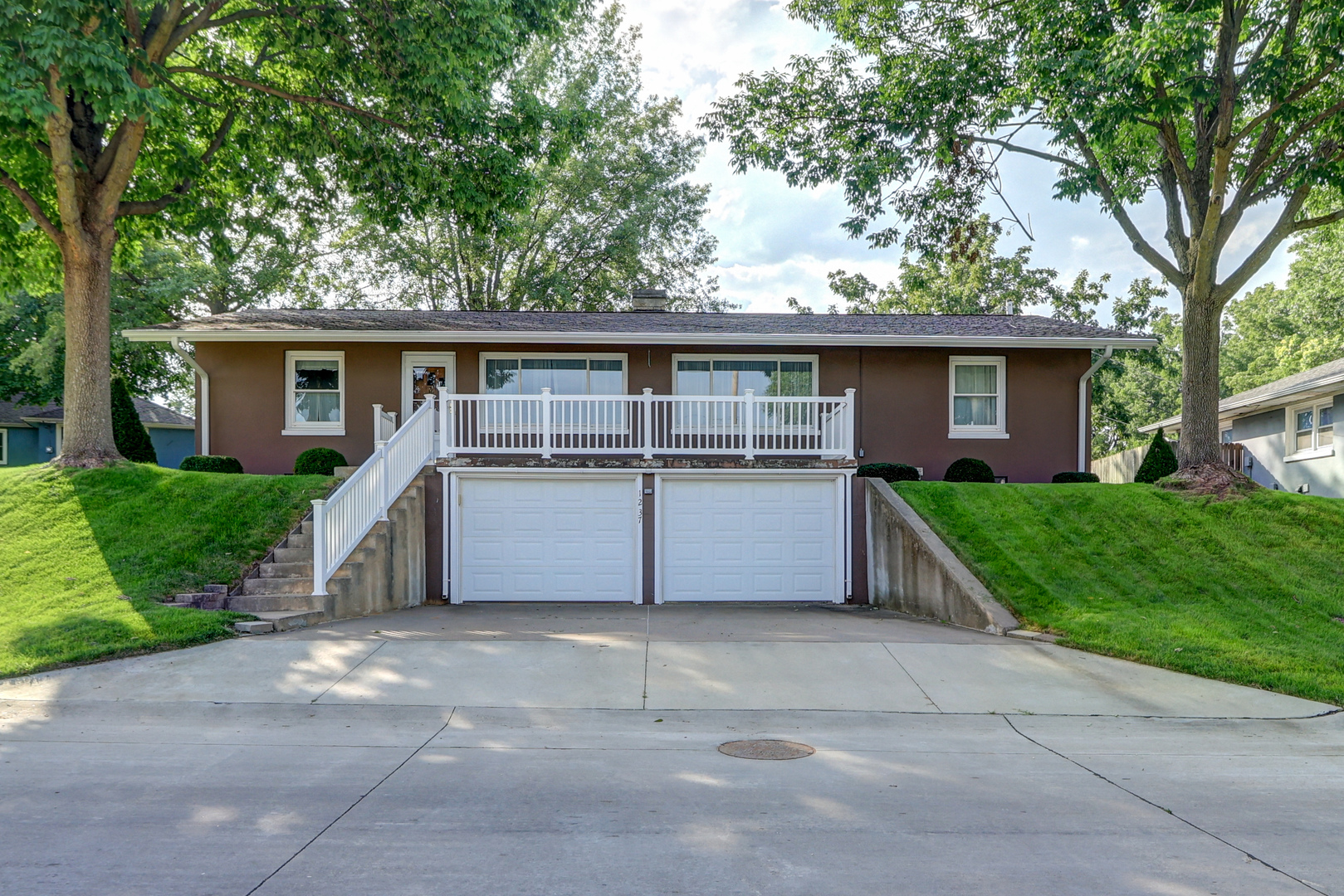 1237 Harrison Drive Property Photo 1