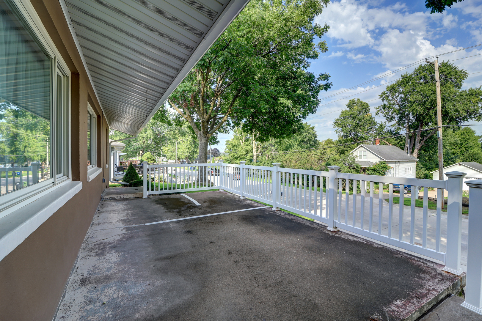 1237 Harrison Drive Property Photo 2