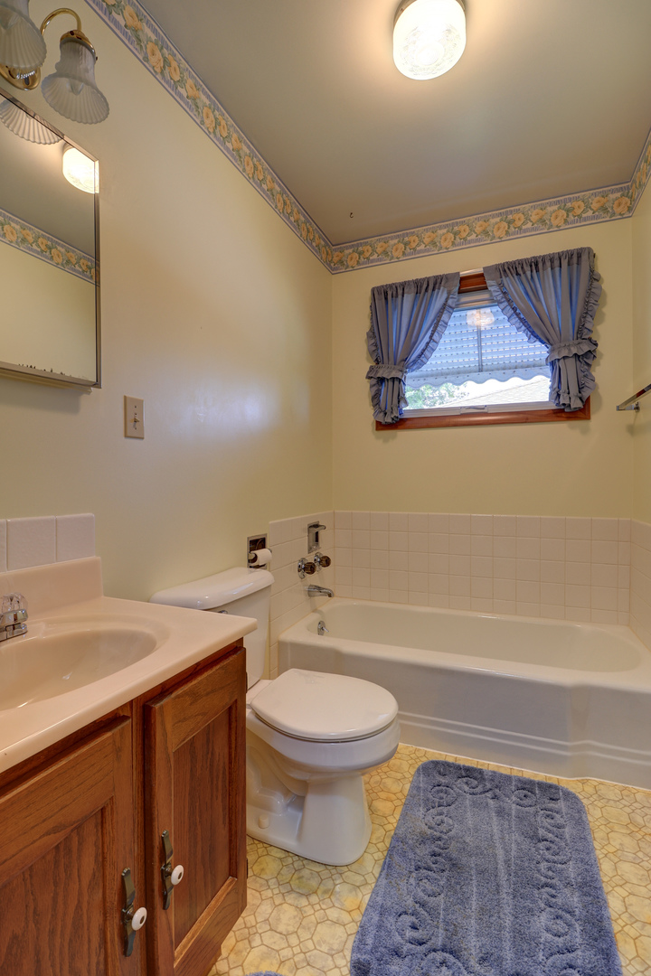 1237 Harrison Drive Property Photo 13