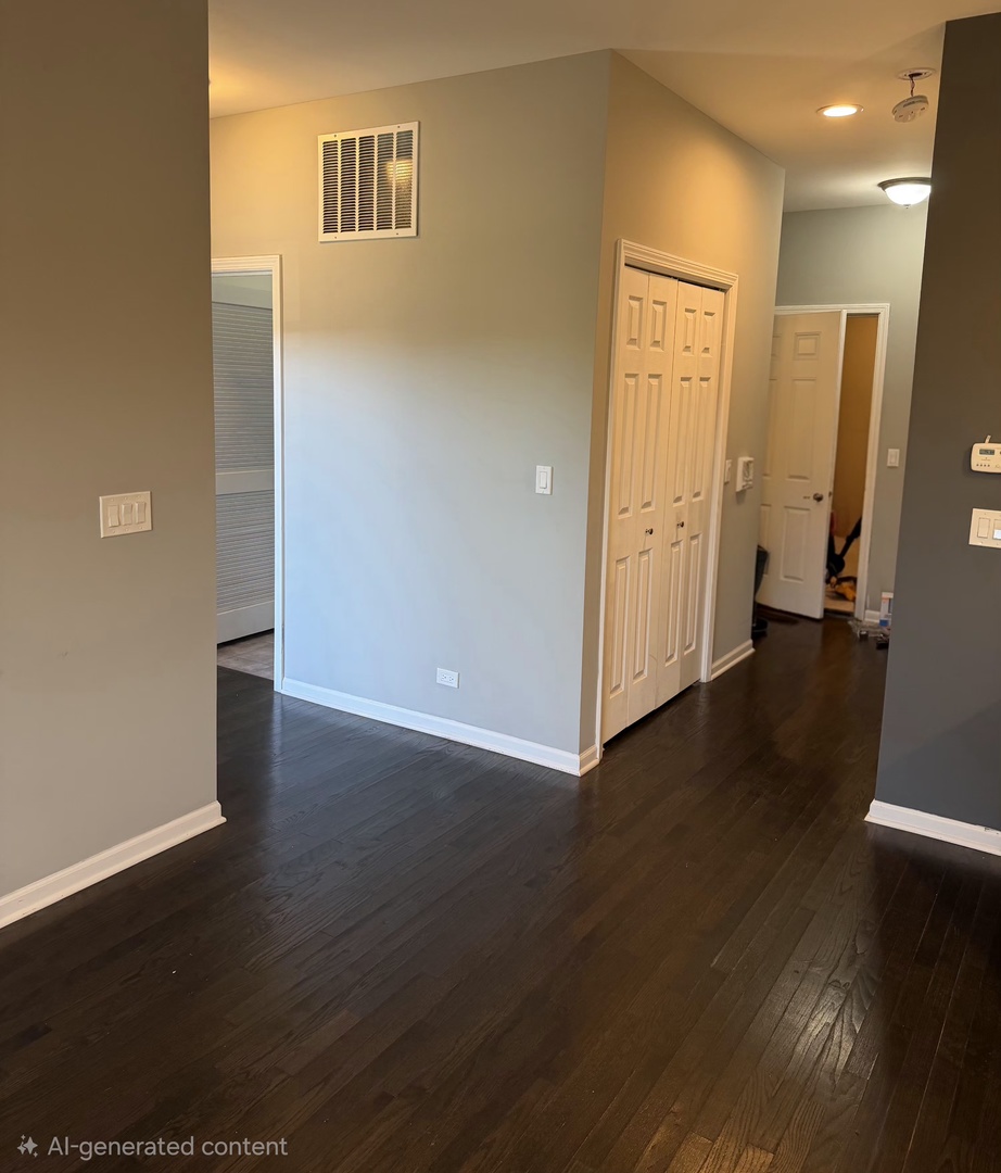 2910 S Archer Avenue 2b Property Photo 7