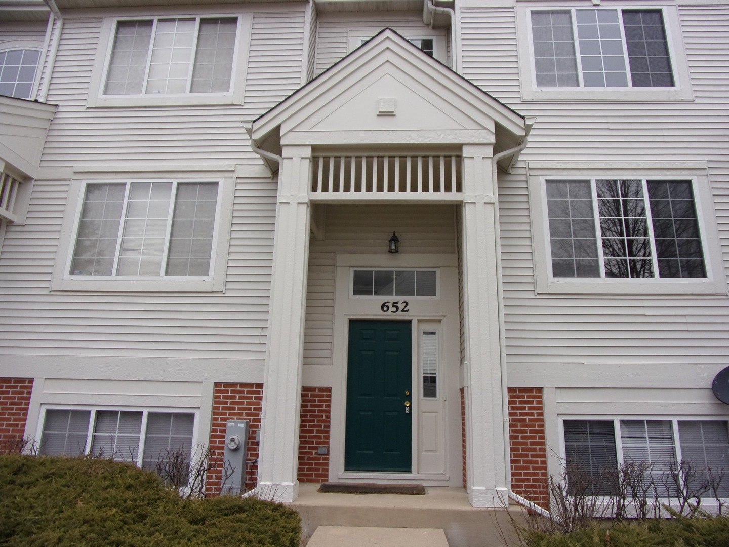 652 S Rosehall Lane Property Photo 1