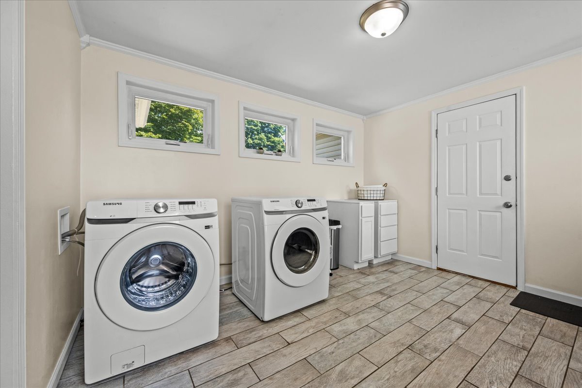 2311 Sigwalt Street Property Photo 8