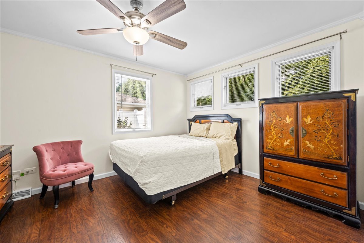 2311 Sigwalt Street Property Photo 9