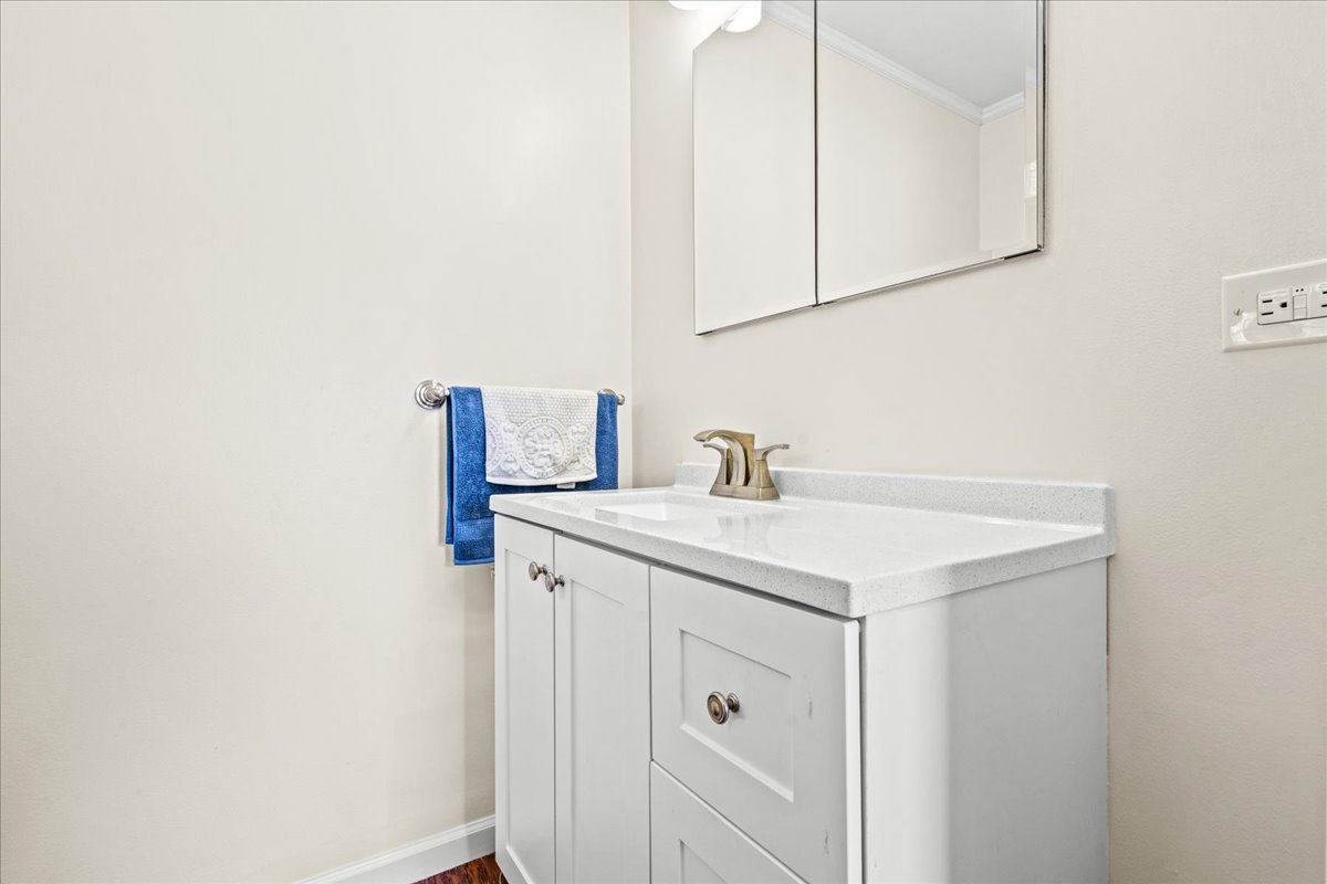 2311 Sigwalt Street Property Photo 10