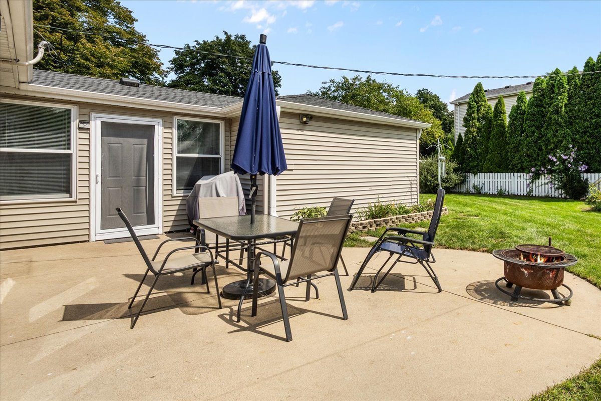 2311 Sigwalt Street Property Photo 15