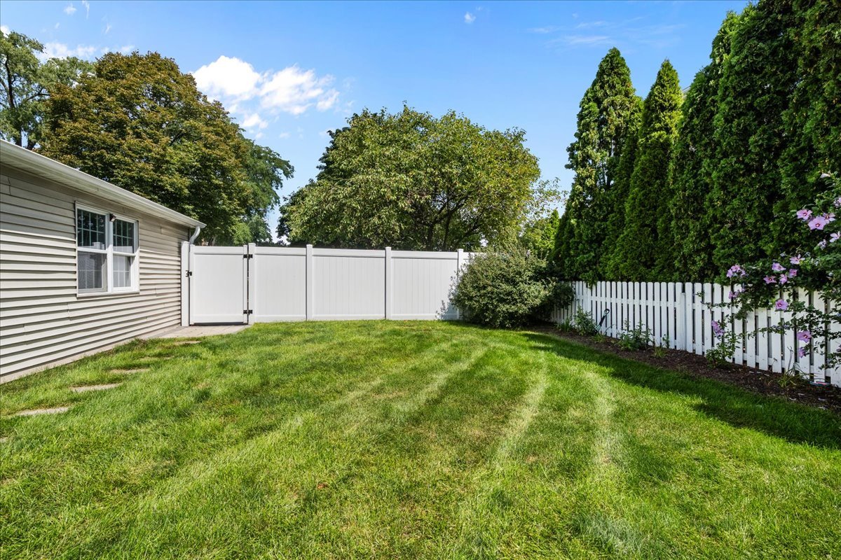 2311 Sigwalt Street Property Photo 16