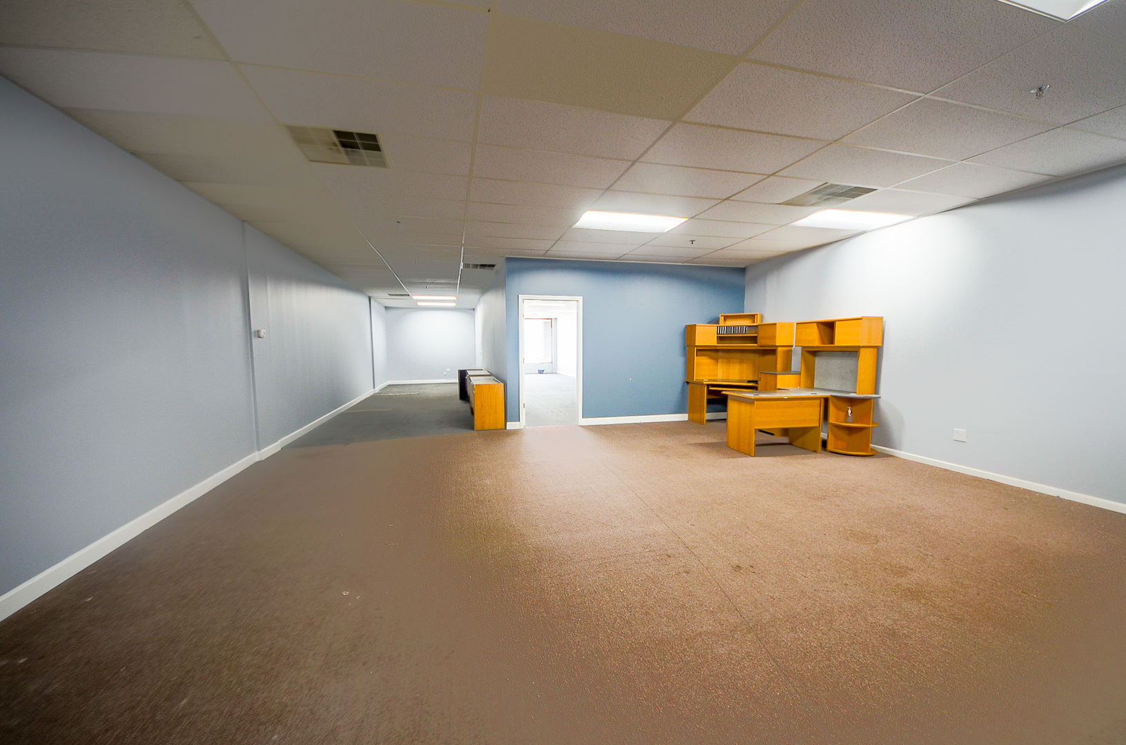 1296 E Dundee Road Property Photo 5