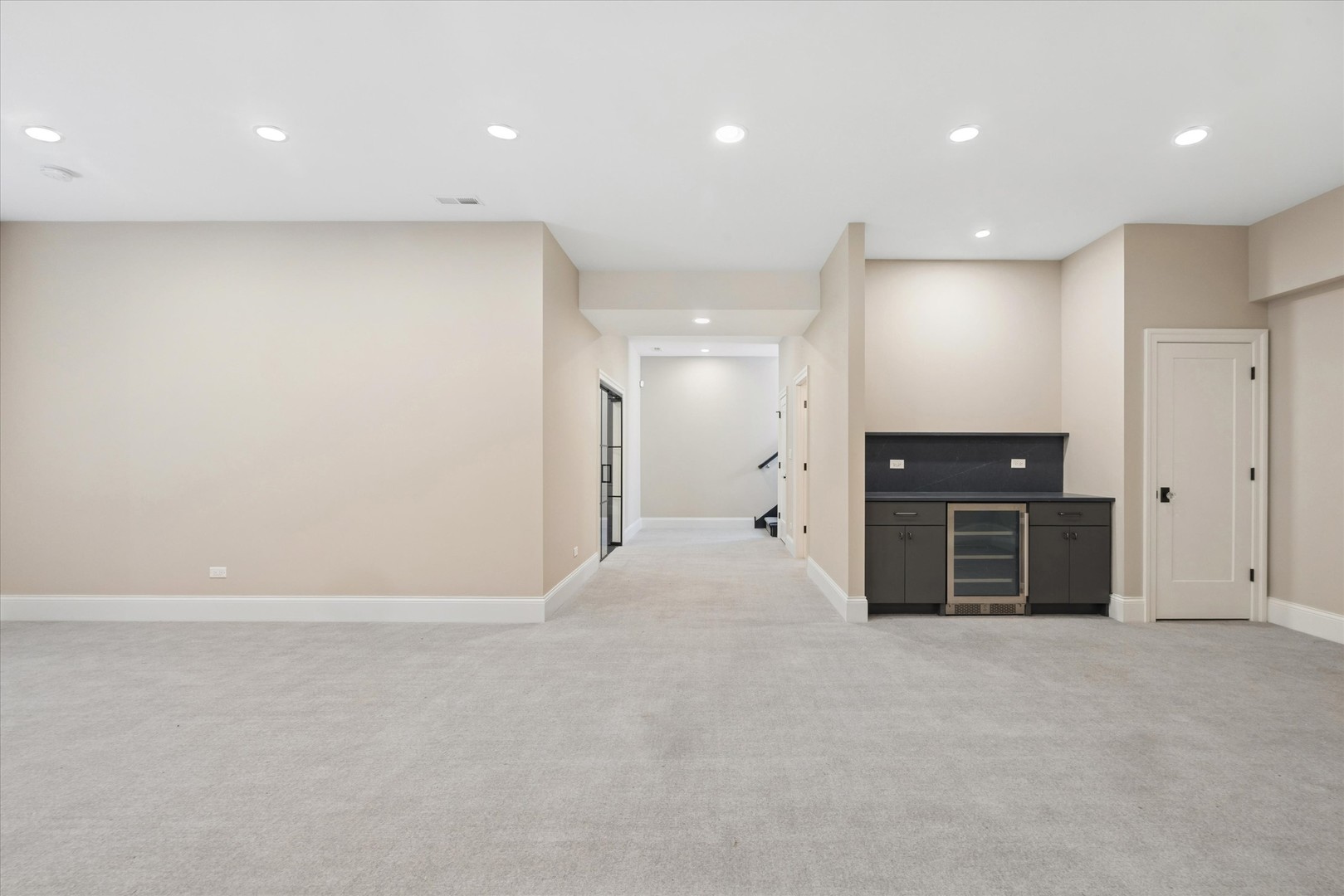 17 Ulm Place Property Photo 27