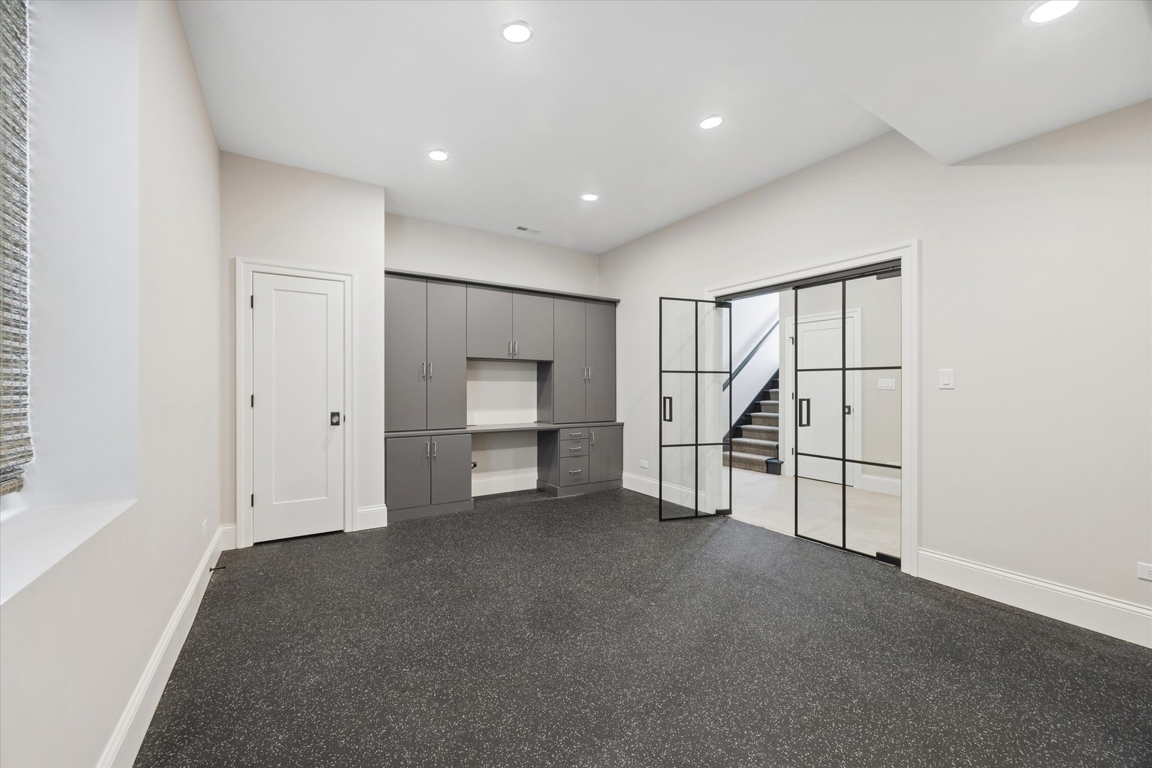 17 Ulm Place Property Photo 28