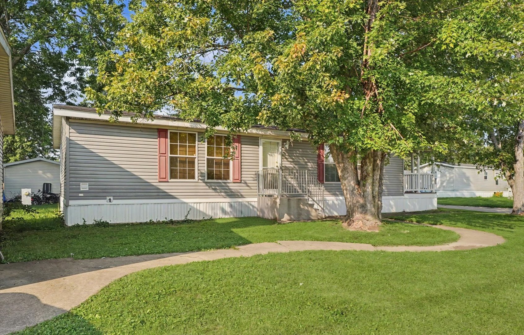 1226 Mason Circle Property Photo 1