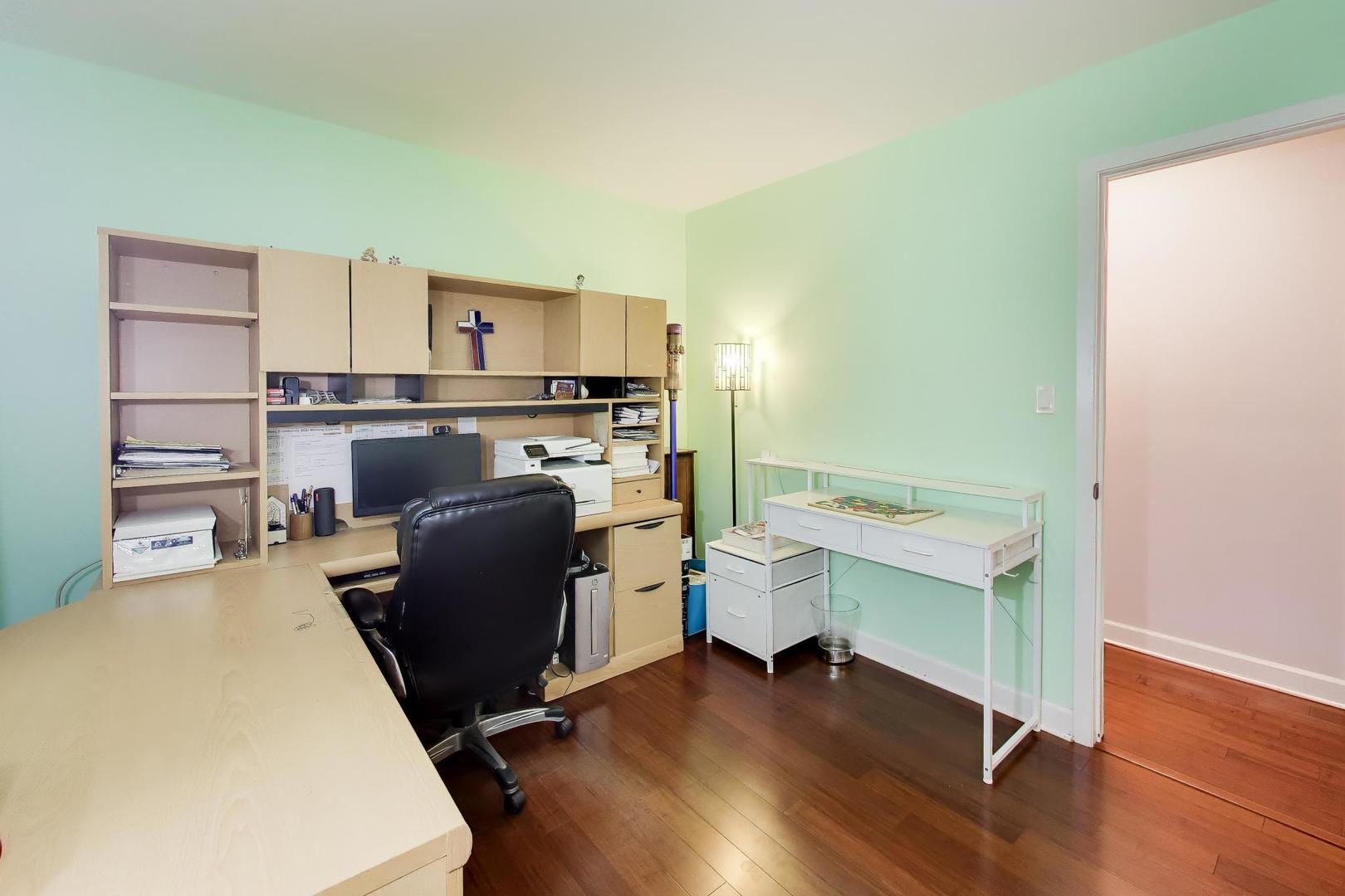 1456 N Elmhurst Road 101a Property Photo 25
