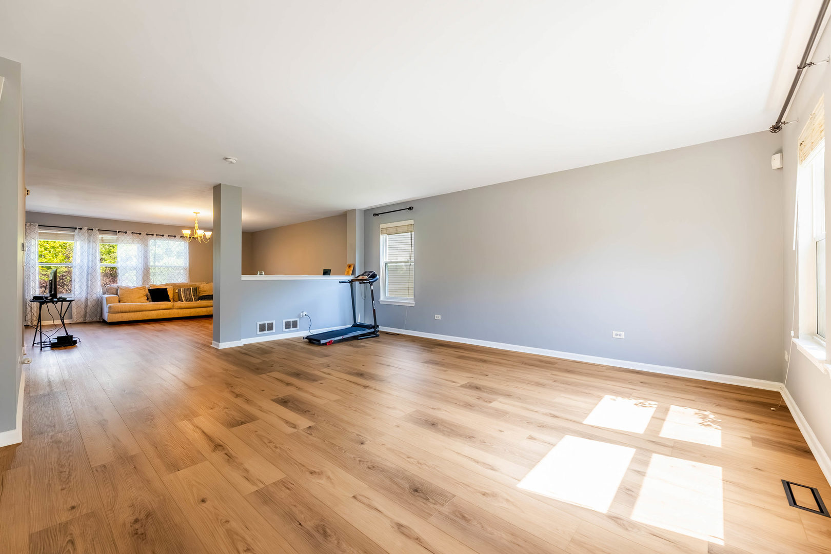 1715 Ivy Lane Property Photo 3
