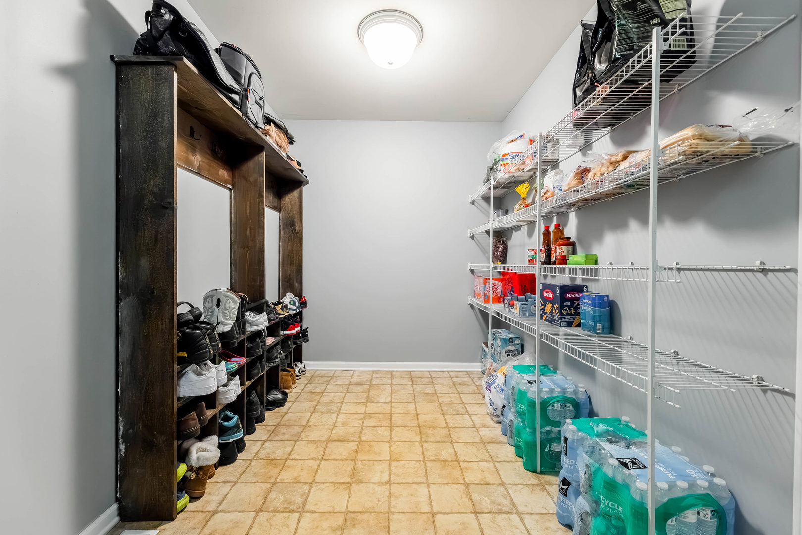 1715 Ivy Lane Property Photo 12