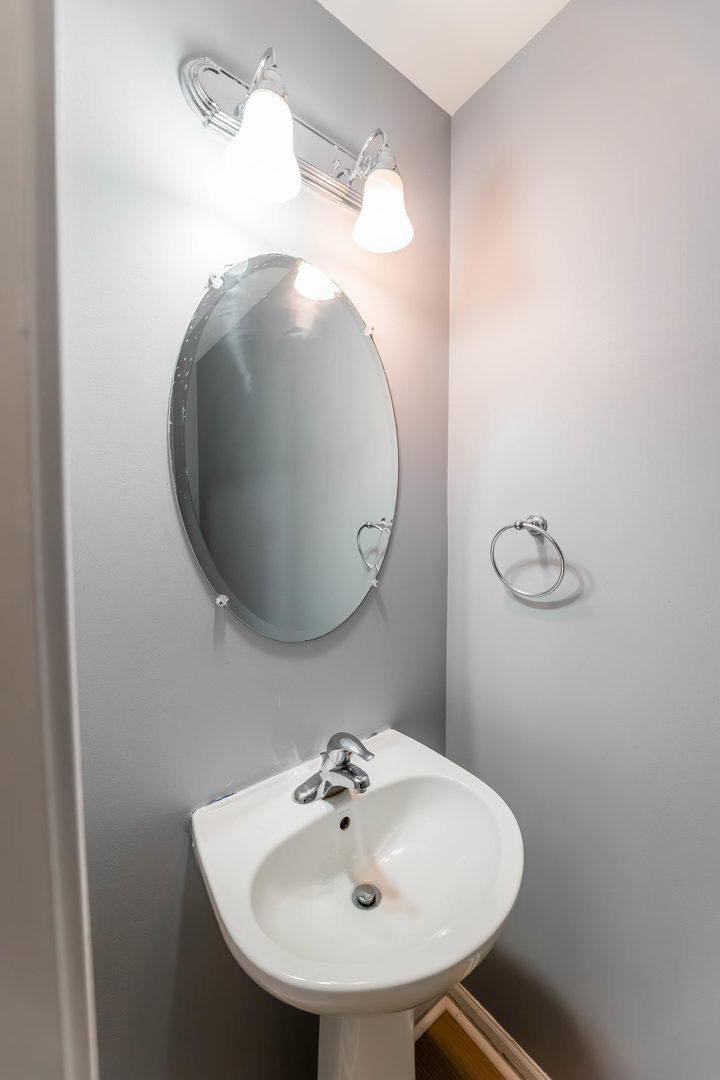 1715 Ivy Lane Property Photo 13