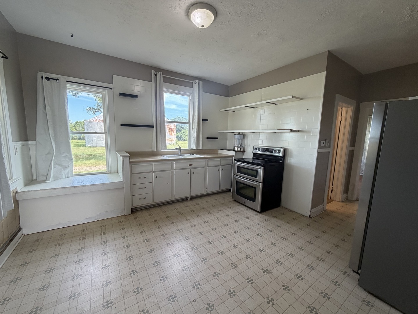 4001 Scottsdale Avenue Property Photo 7