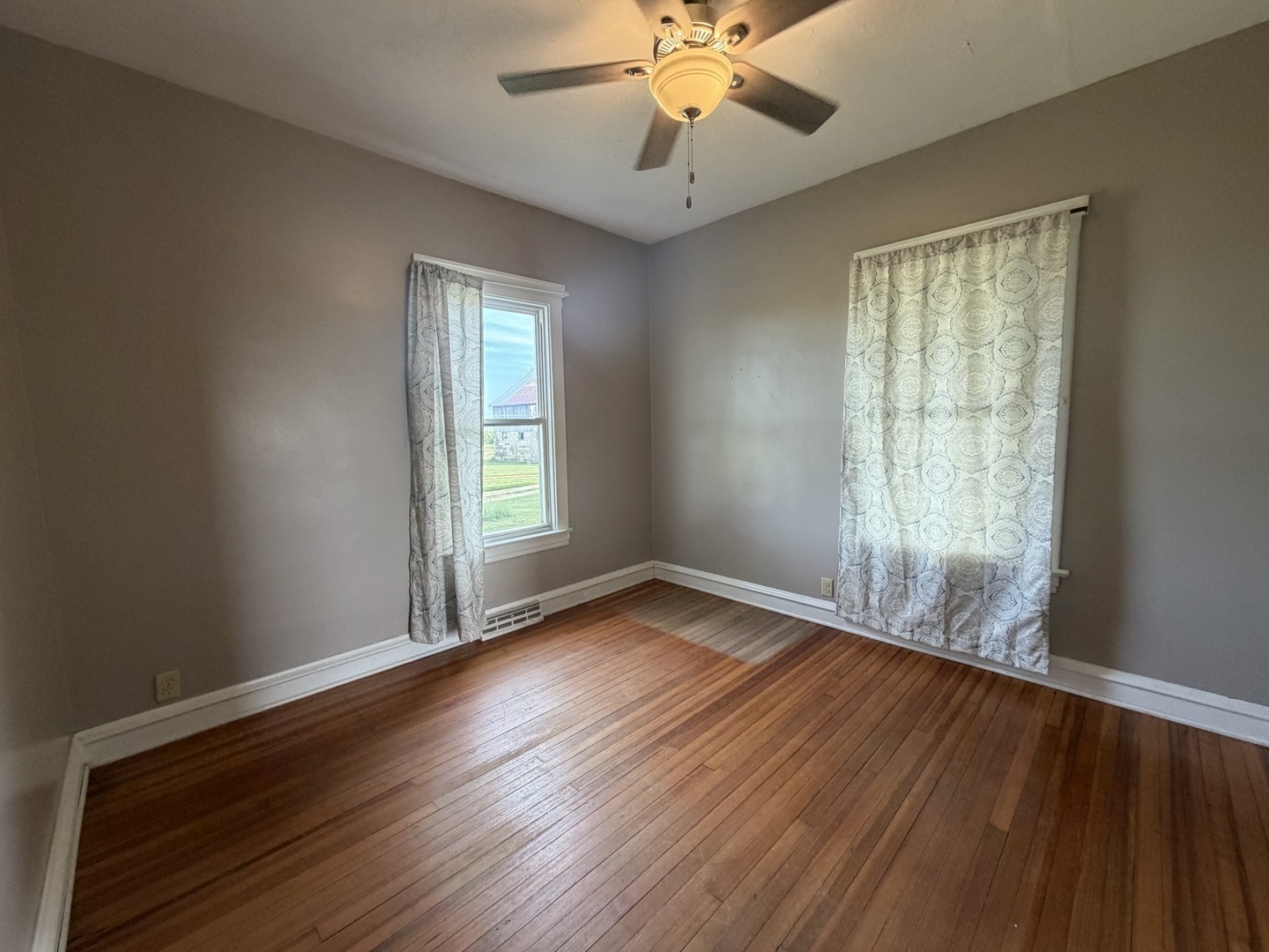 4001 Scottsdale Avenue Property Photo 10
